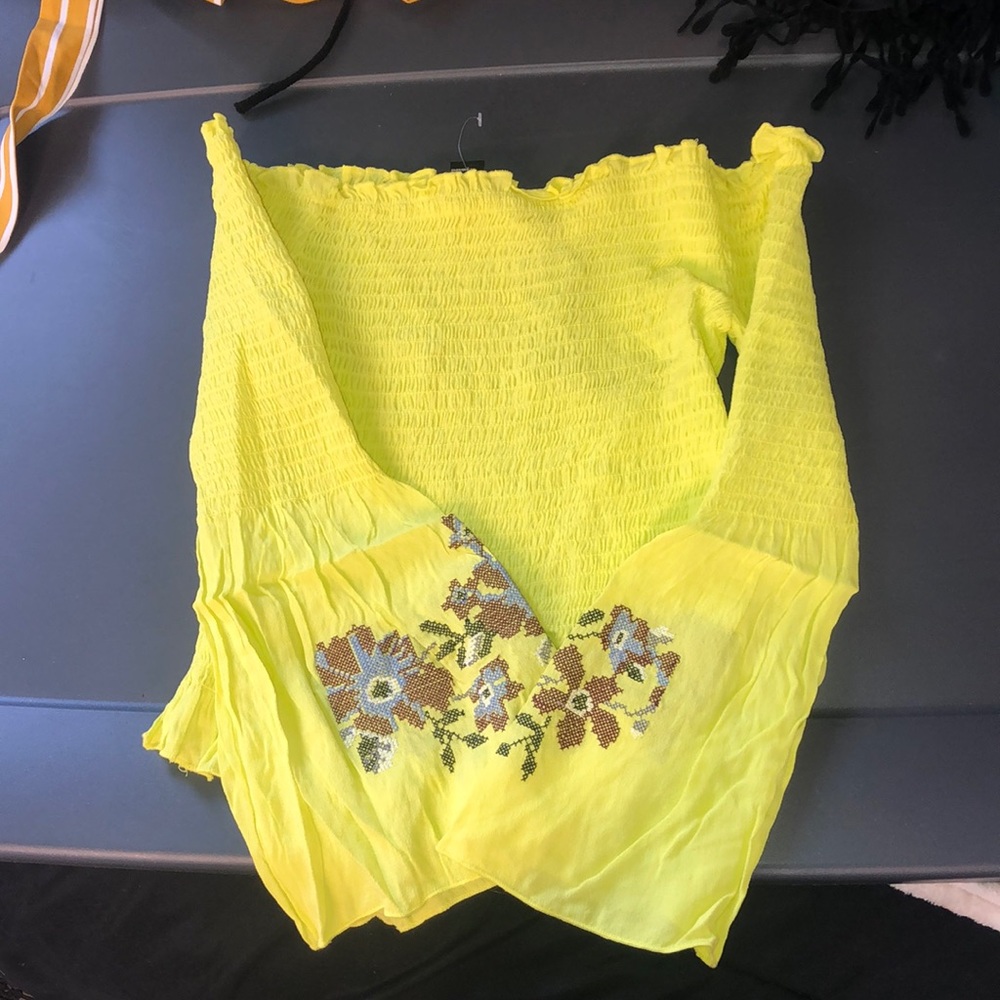Off shoulder crop top